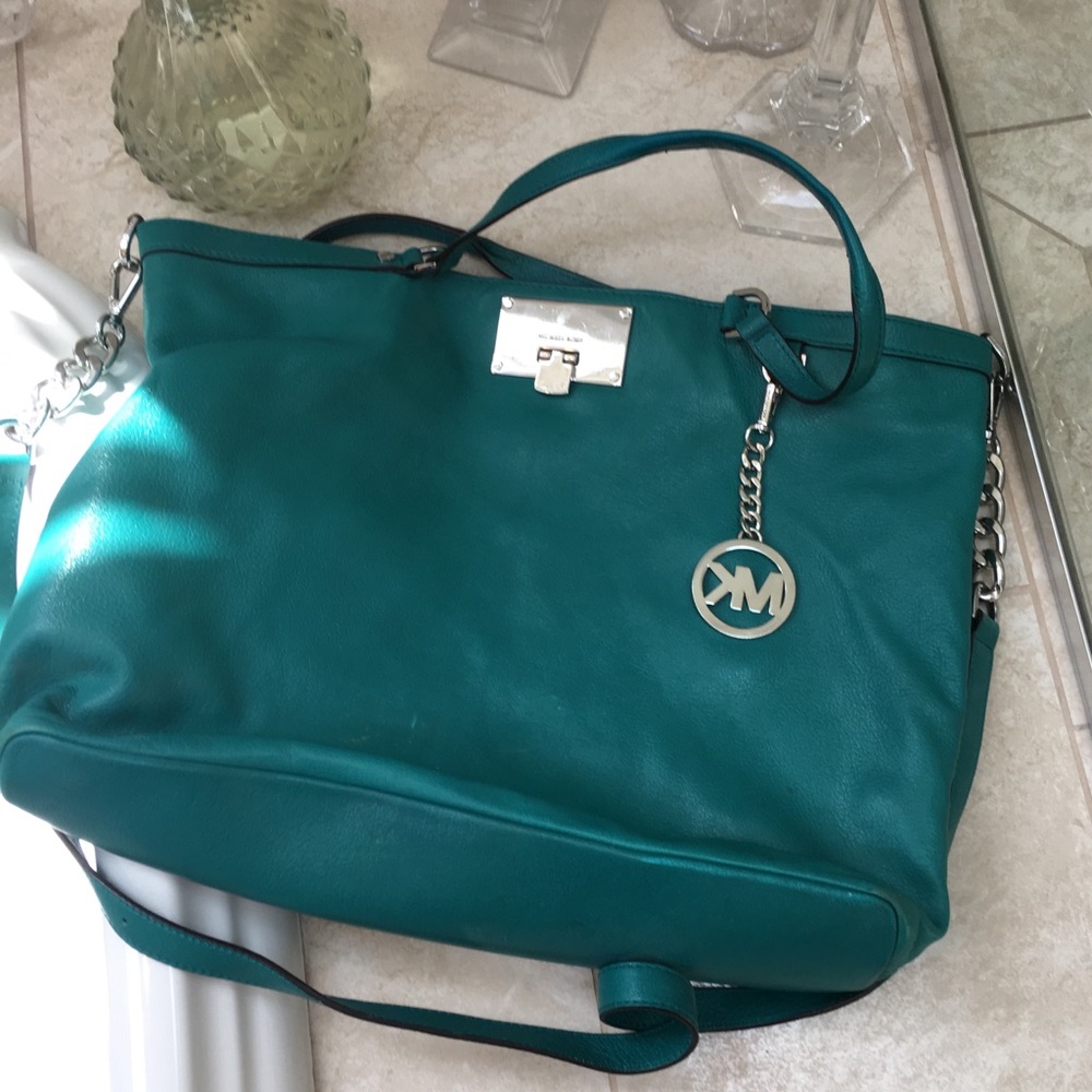 Michael Kors Aqua Bag